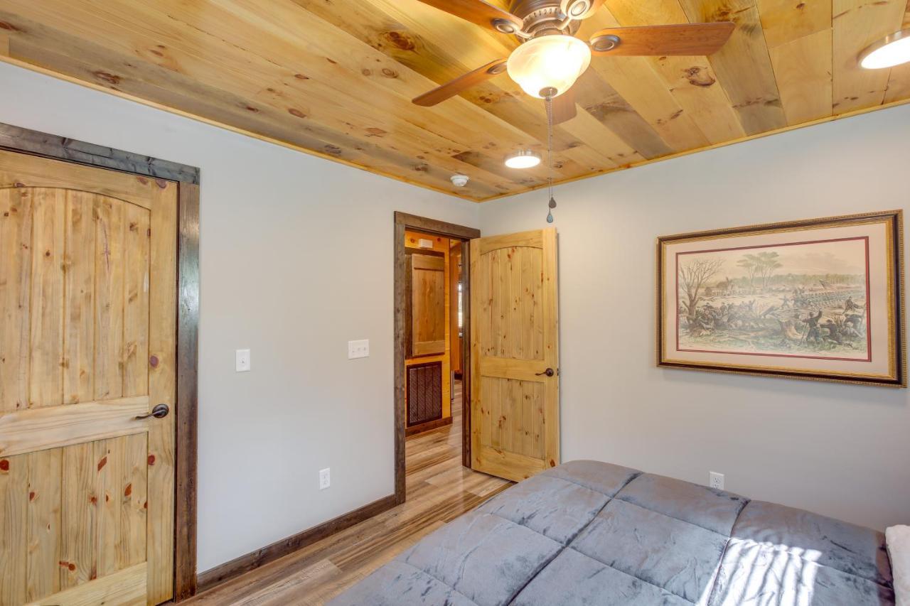 Pet-Friendly Chattanooga Cabin With Hot Tub And Kayaks Esterno foto