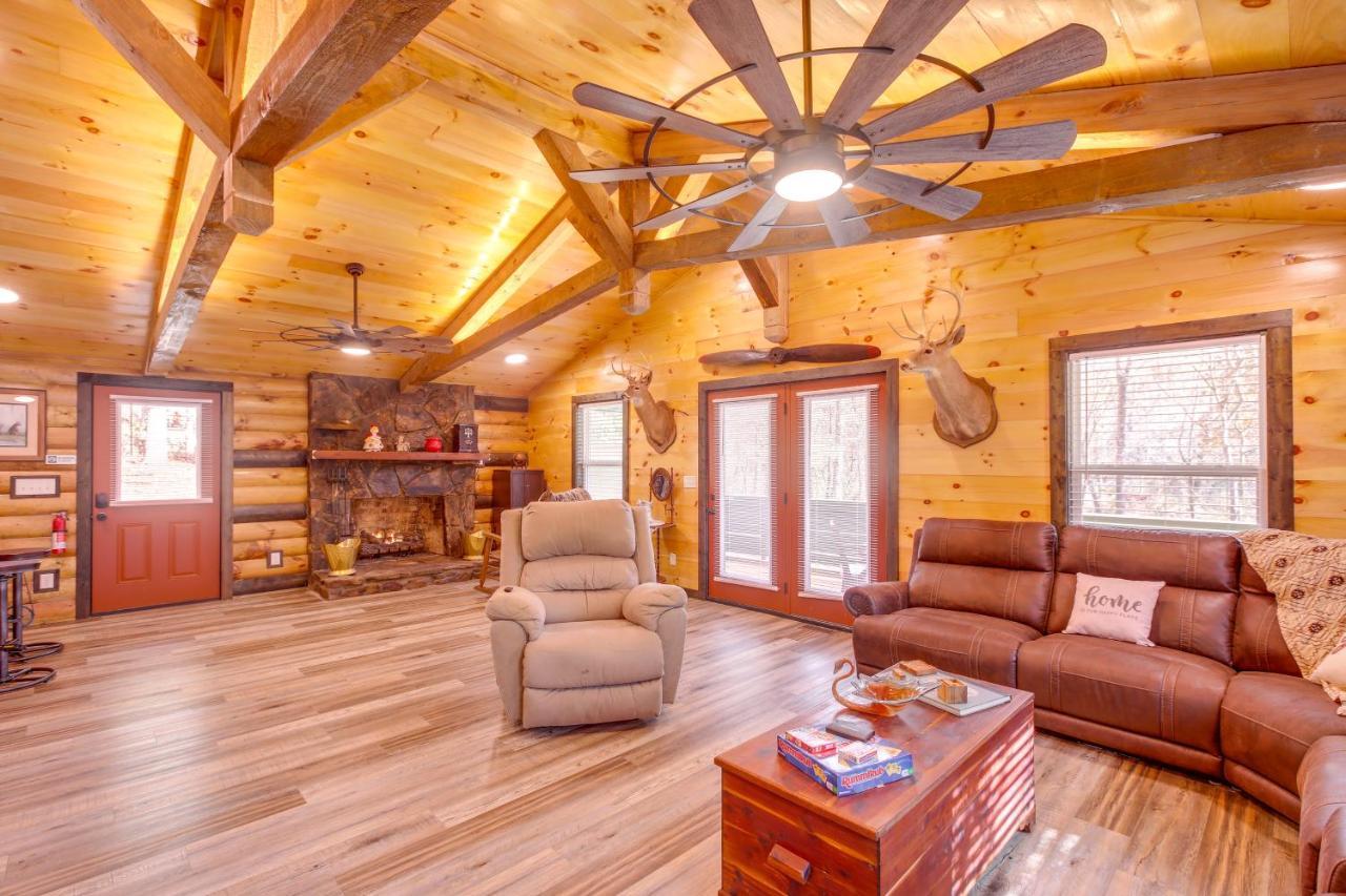 Pet-Friendly Chattanooga Cabin With Hot Tub And Kayaks Esterno foto