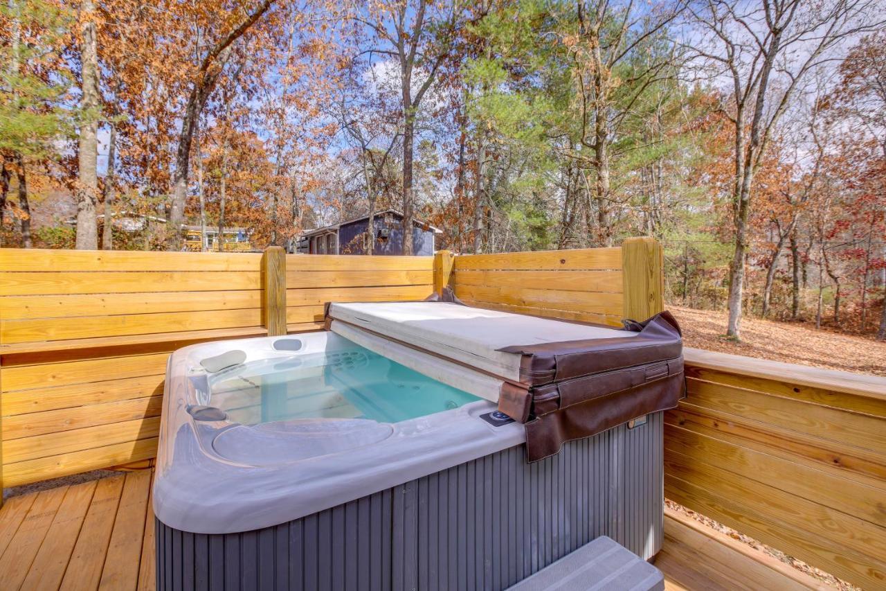 Pet-Friendly Chattanooga Cabin With Hot Tub And Kayaks Esterno foto