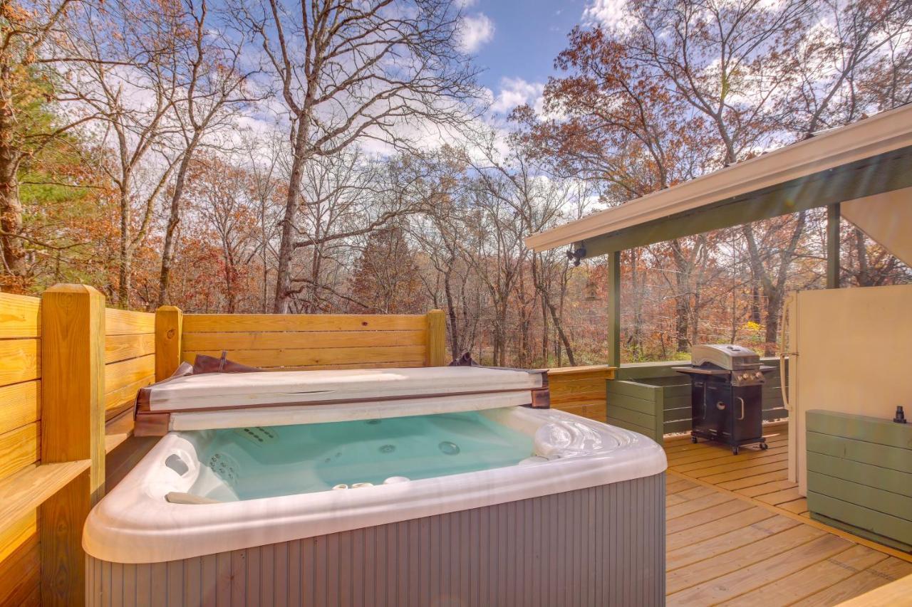 Pet-Friendly Chattanooga Cabin With Hot Tub And Kayaks Esterno foto
